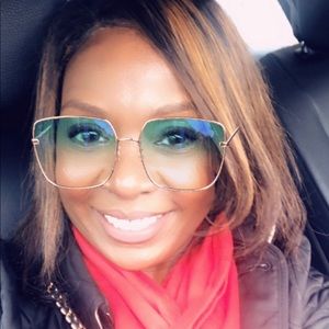 Meet your Posher, Annette